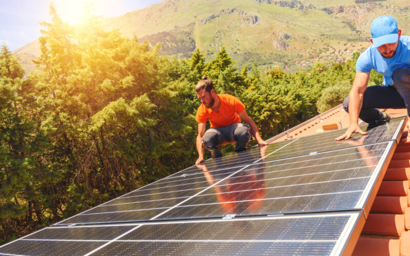 Installation de panneaux photovoltaïques